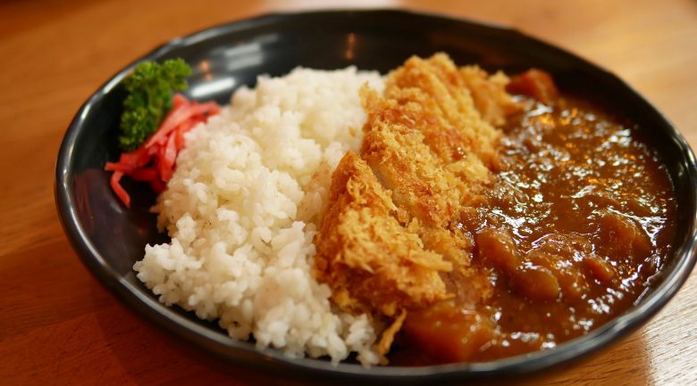 Cách làm cơm thịt heo chiên xù chuẩn vị Nhật Bản