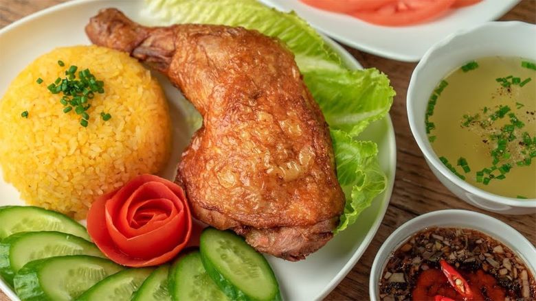 Cơm Gà Tùng Oanh – Quán cơm gà ngon ở Thái Nguyên