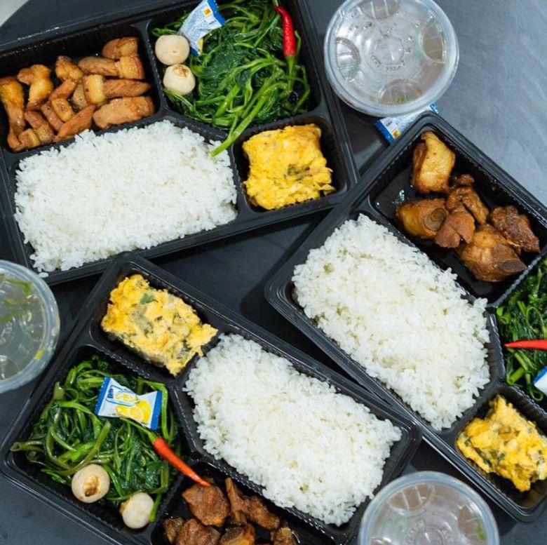 Quán cơm Quang Trường