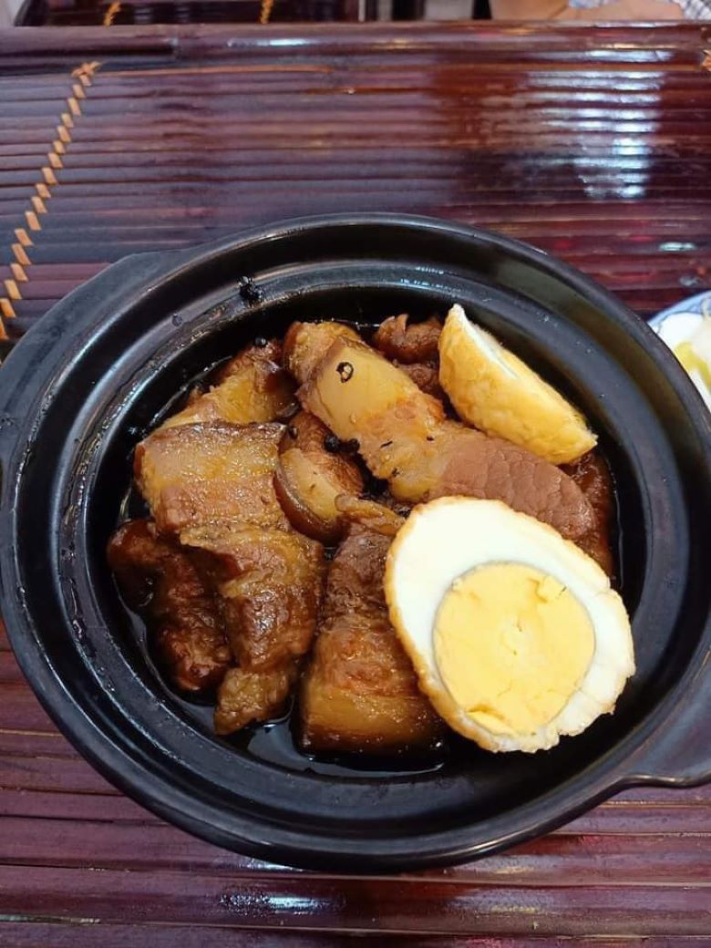 Quán cơm ông Vinh