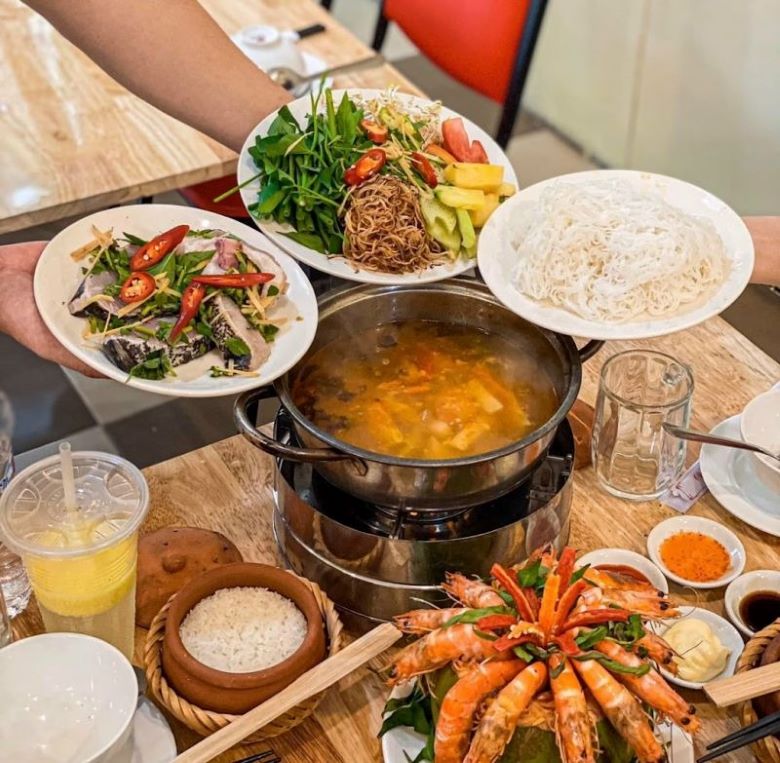 Cơm niêu Hương Vị Việt 3 Nha Trang