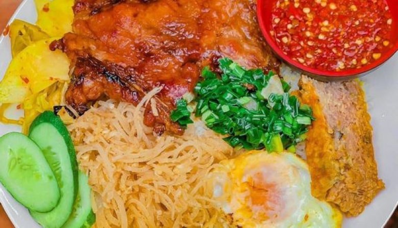 Cơm tấm Hậu Quận 3